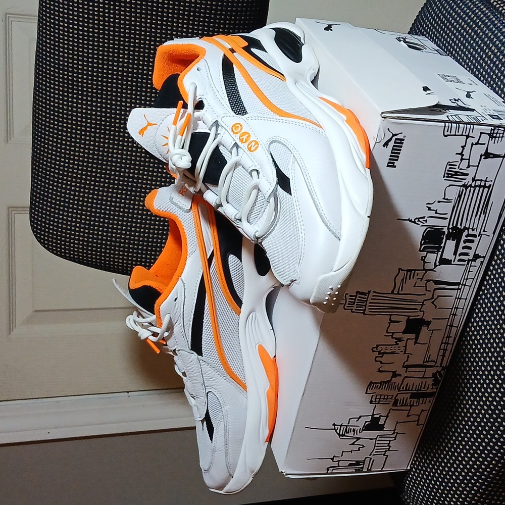 Puma running shoes NYC RS
